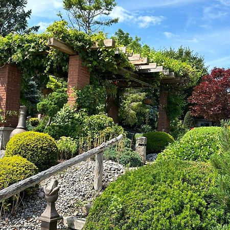 科堡The Wind In The Willows - Luxury Lakefront Oasis住宿加早餐旅馆 外观 照片