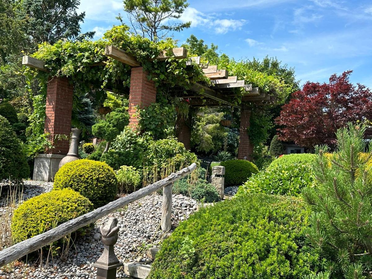科堡The Wind In The Willows - Luxury Lakefront Oasis住宿加早餐旅馆 外观 照片